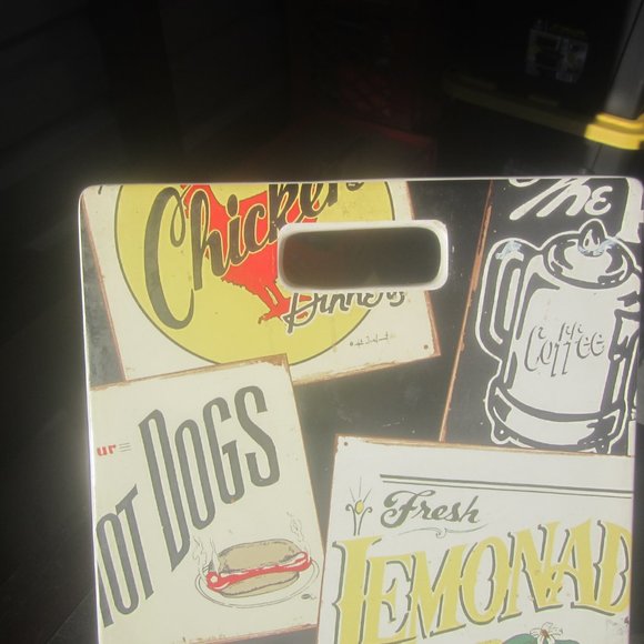 VTG MUMMERT SIGN CO. CERAMIC CUTTING BOARD - Picture 5 of 6